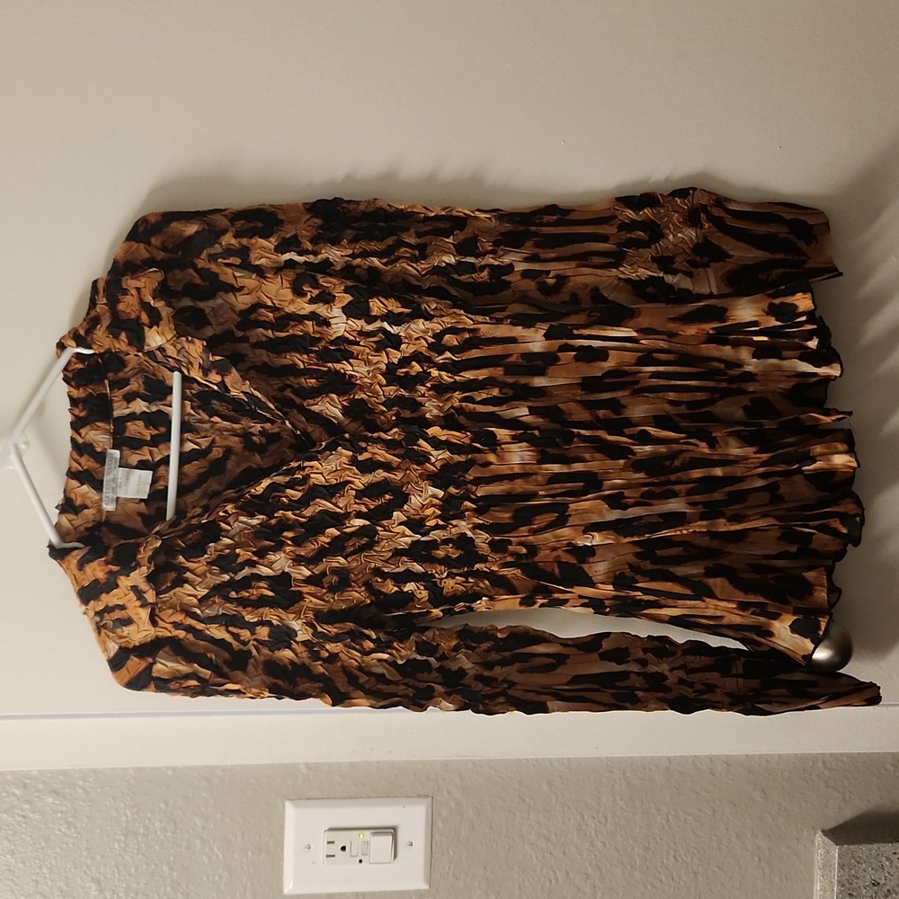 ALBERTO MAKALI Top, S Leopard Print